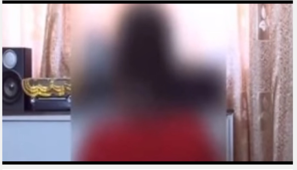 Elle couchait avec les maris de ses amies: Écoutait sa conversion privée avec... Elle couchait avec les maris de ses amies: Écoutait sa conversion privée avec...