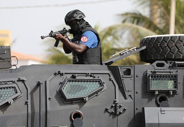 Publication annoncée d’une liste : la Police déploie la BIP pour protéger un militant anti-homosexualité Publication annoncée d’une liste : la Police déploie la BIP pour protéger un militant anti-homosexualité