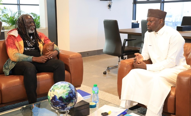 Tiken Jah Fakoly : « Des leaders jeunes comme Ousmane Sonko peuvent faire respecter la CEDEAO »