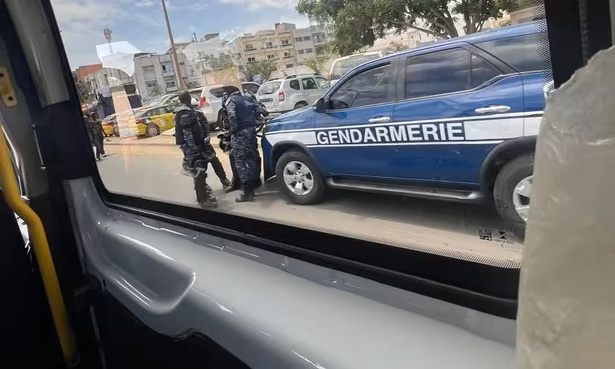 Capturé à Nioro : Zale Mbaye transféré ce samedi discrètement à la Brigade de recherches de Keur Massar Capturé à Nioro : Zale Mbaye transféré ce samedi discrètement à la Brigade de recherches de Keur Massar