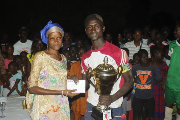 La journaliste Fatou Kiné Badji Marraine d'une finale à Ziguinchor La journaliste Fatou Kiné Badji Marraine d'une finale à Ziguinchor