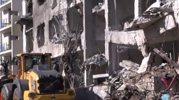 Bombardements en Israël : un missile iranien creuse un vaste cratère à Tel-Aviv