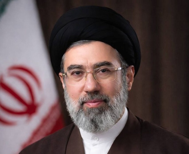 Iran : Qui est Mojtaba Khamenei, le nouveau guide suprême ? Iran : Qui est Mojtaba Khamenei, le nouveau guide suprême ?