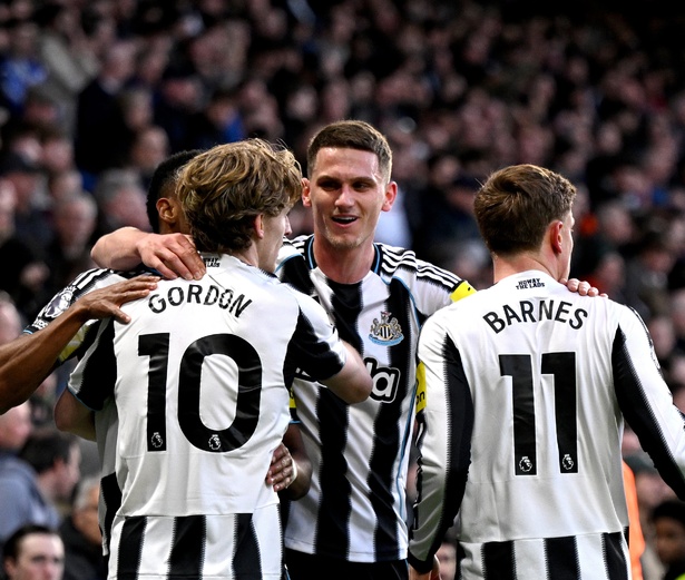 Premier League : Chelsea battu à domicile par Newcastle avant son déplacement à Paris Premier League : Chelsea battu à domicile par Newcastle avant son déplacement à Paris
