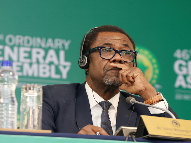 Vidéo : Qui est Véron Mosengo-Omba, qui faisait la pluie et le beau temps à la CAF ?