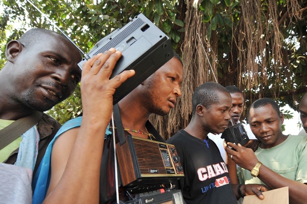 Médias : la junte bissau-guinéenne ferme plusieurs radios privées Médias : la junte bissau-guinéenne ferme plusieurs radios privées