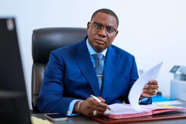 Gouvernement : les sorties virulentes de Baye Mayoro Diop contre Sonko « n’engagent en aucune façon le ministère, ses autorités ni l’administration dans son ensemble », selon le ministre. Gouvernement : les sorties virulentes de Baye Mayoro Diop contre Sonko « n’engagent en aucune façon le ministère, ses autorités ni l’administration dans son ensemble », selon le ministre.