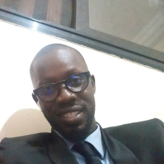 Voici le Dr Serigne Mourtalla Guèye, médecin en service au CNTS qui voulait se...suicider !