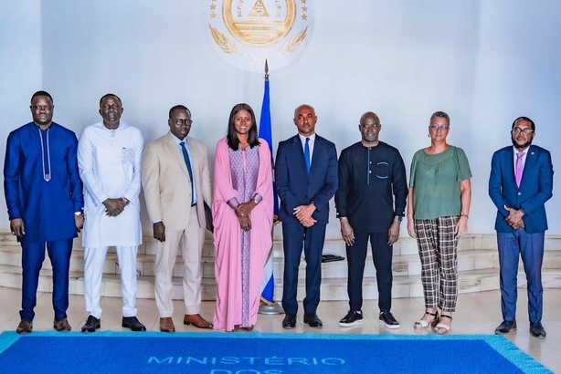 Corridor Dakar–Praia : le Sénégal et le Cap-Vert accélèrent leur coopération économique Corridor Dakar–Praia : le Sénégal et le Cap-Vert accélèrent leur coopération économique