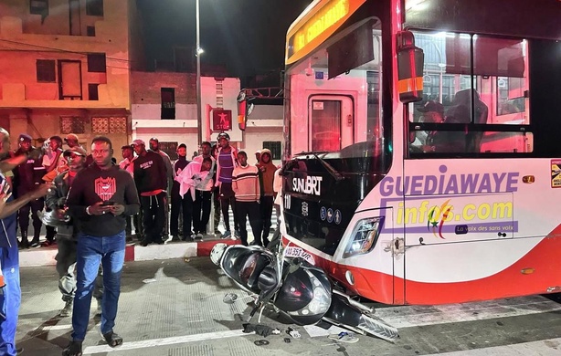 Guédiawaye : un motocycliste percuté par un bus du BRT, une enquête ouverte Guédiawaye : un motocycliste percuté par un bus du BRT, une enquête ouverte