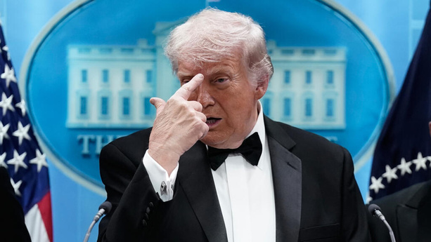 États-Unis : Trump évacué après des tirs, un suspect arrêté États-Unis : Trump évacué après des tirs, un suspect arrêté