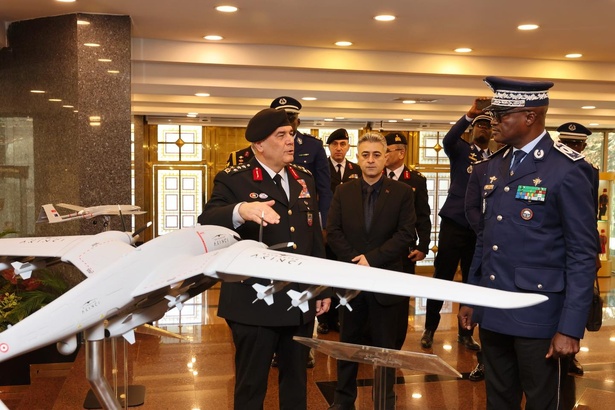 Sécurité : le Haut-commandant de la Gendarmerie sénégalaise en visite officielle en Türkiye Sécurité : le Haut-commandant de la Gendarmerie sénégalaise en visite officielle en Türkiye