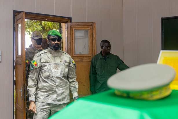 Mali : Assimi Goïta préside les funérailles nationales de Sadio Camara Mali : Assimi Goïta préside les funérailles nationales de Sadio Camara