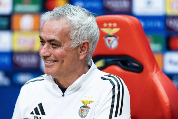 Real Madrid en quête d’un sauveur ? José Mourinho répond aux rumeurs