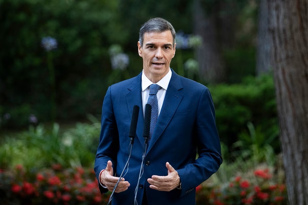 Espagne : l’avion de Pedro Sánchez contraint à un atterrissage d’urgence à Ankara