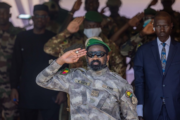 Mali : le Président Assimi Goïta prend la tête du ministère de la Défense...
