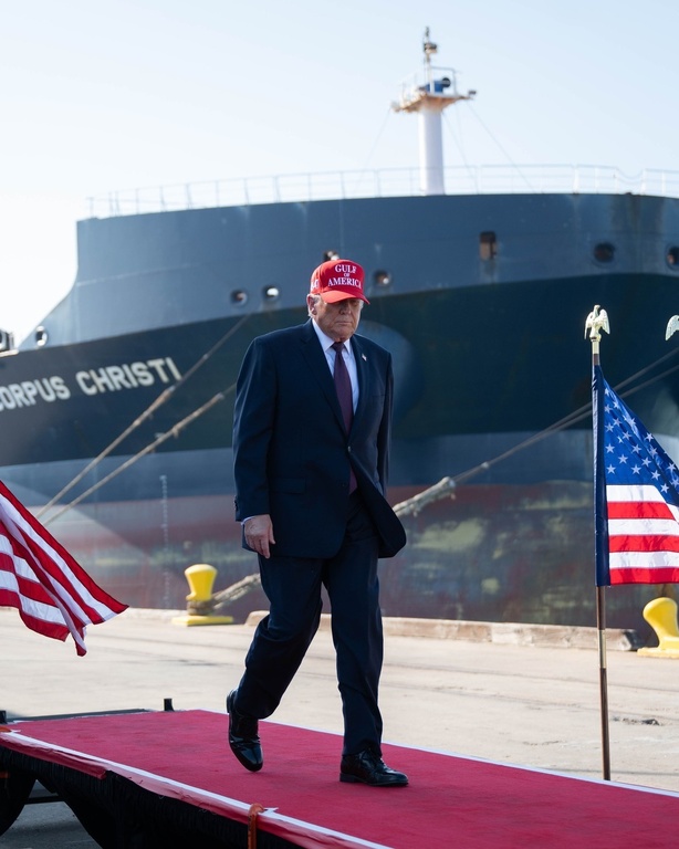 Iran : Donald Trump annonce la suspension de l'opération américaine d'escorte de navires dans le détroit d'Ormuz Iran : Donald Trump annonce la suspension de l'opération américaine d'escorte de navires dans le détroit d'Ormuz