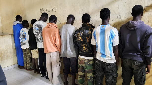 Yeumbeul : un vaste réseau de malfaiteurs démantelé, 10 individus déférés Yeumbeul : un vaste réseau de malfaiteurs démantelé, 10 individus déférés