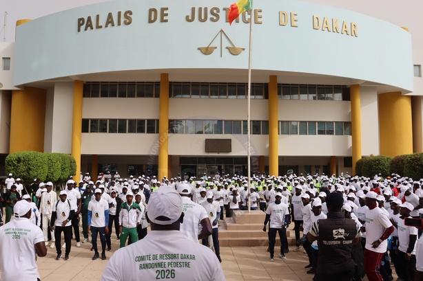 Dakar : Magistrats et forces de sécurité réunis pour une marche symbolique dans le Plateau Dakar : Magistrats et forces de sécurité réunis pour une marche symbolique dans le Plateau
