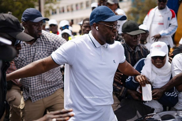 Ousmane Sonko aux côtés des militants lors de « Dakar en marche » (PHOTOS)