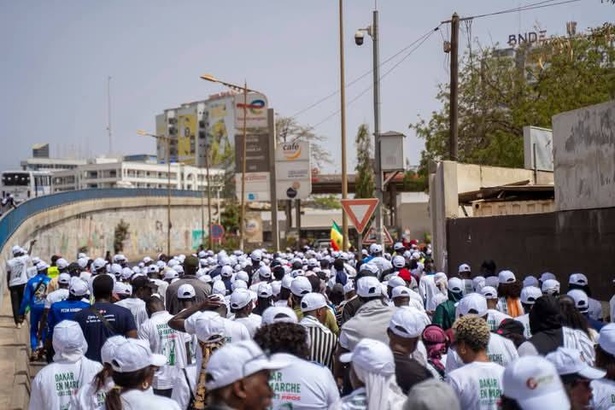 Ousmane Sonko aux côtés des militants lors de « Dakar en marche » (PHOTOS)