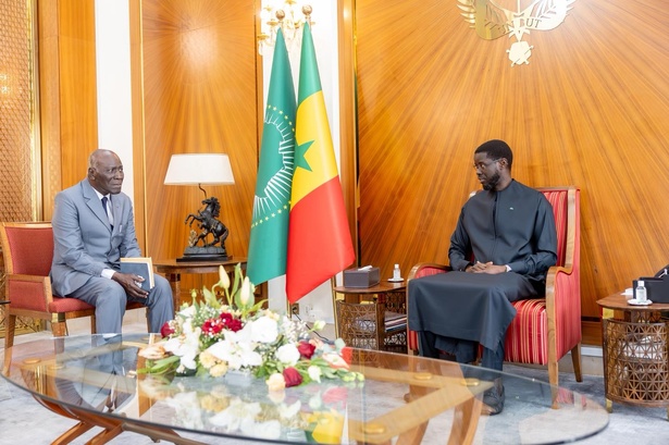 Dialogue national : Diomaye consulte l’ancien ministre de l’Intérieur André Sonko au Palais Dialogue national : Diomaye consulte l’ancien ministre de l’Intérieur André Sonko au Palais