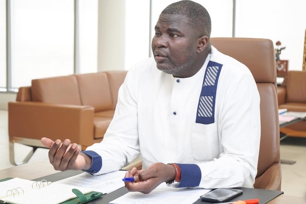 Sénégal : Amadou Ba encense les médias occidentaux Sénégal : Amadou Ba encense les médias occidentaux
