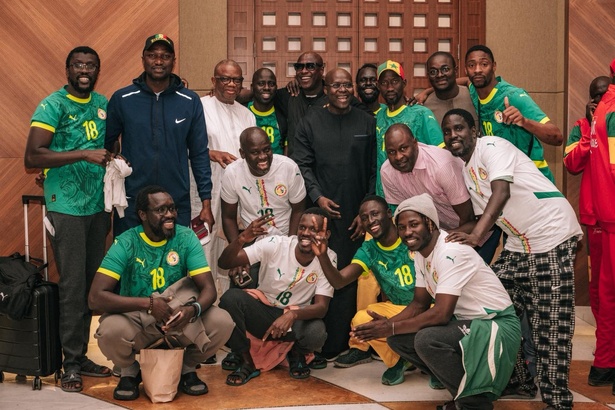 AIBD : forte mobilisation pour accueillir les supporters sénégalais (PHOTOS) AIBD : forte mobilisation pour accueillir les supporters sénégalais (PHOTOS)