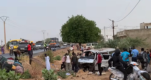 Kaolack : un violent accident sur la RN1 fait 6 morts et 9 blessés graves Kaolack : un violent accident sur la RN1 fait 6 morts et 9 blessés graves