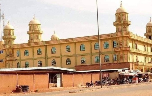 Burkina Faso : La grande mosquée du Mouvement sunnite de Ouagadougou fermée