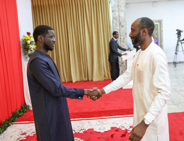 Palais : le directeur de cabinet adjoint de Diomaye démissionne Palais : le directeur de cabinet adjoint de Diomaye démissionne