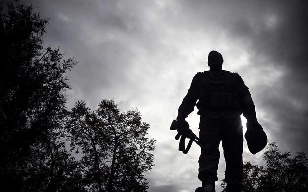 Libéré pour combattre en Ukraine, un tueur en série russe introuvable