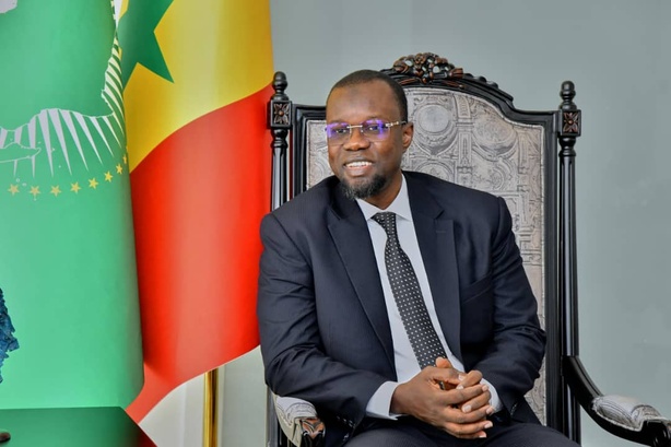 Assemblée Nationale : échanges entre Sonko et le président du Sénat de la RDC sur les réformes Assemblée Nationale : échanges entre Sonko et le président du Sénat de la RDC sur les réformes