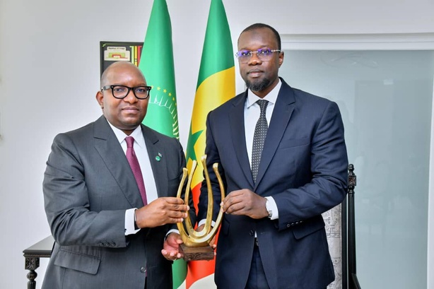 Assemblée Nationale : échanges entre Sonko et le président du Sénat de la RDC sur les réformes