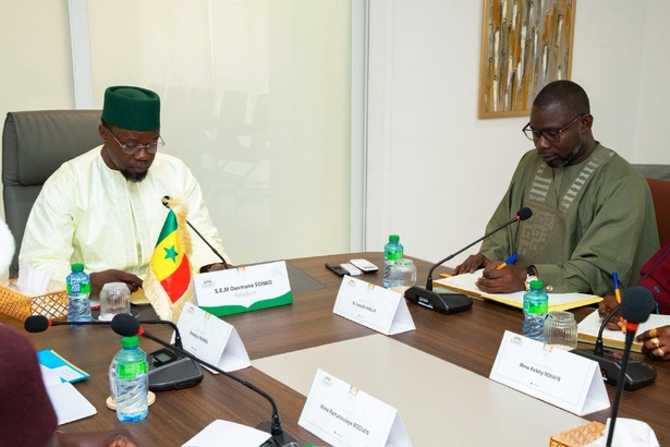 Assemblée nationale : Ousmane Sonko préside sa première réunion du Bureau et acte la réintégration de deux députés Assemblée nationale : Ousmane Sonko préside sa première réunion du Bureau et acte la réintégration de deux députés