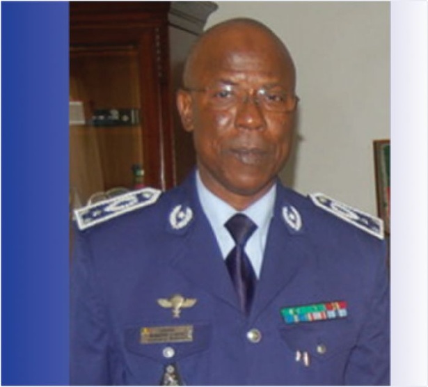 « Wade m’a limogé le soir même » : les révélations du Général Mamadou Guèye Faye « Wade m’a limogé le soir même » : les révélations du Général Mamadou Guèye Faye