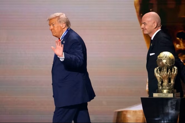 Mondial 2026 : la FIFA face au risque de décisions «irréalistes et imprévisibles » de Trump pendant la compétition Mondial 2026 : la FIFA face au risque de décisions «irréalistes et imprévisibles » de Trump pendant la compétition