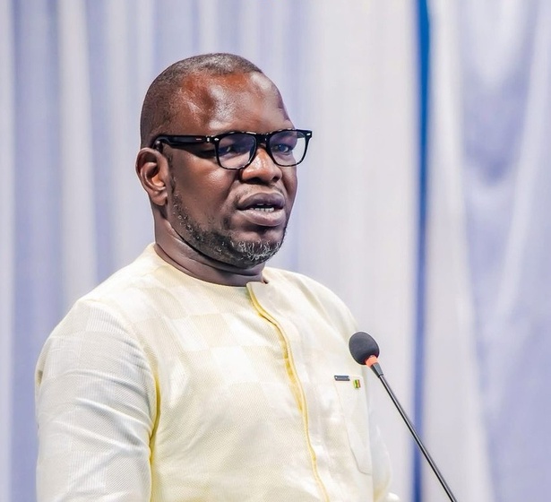Ousmane Diagne met fin au débat : « Je reste ministre-maire » Ousmane Diagne met fin au débat : « Je reste ministre-maire »
