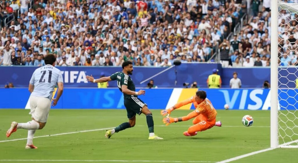 Mondial 2026 : l’Arabie saoudite décroche un nul héroïque face à l’Uruguay Mondial 2026 : l’Arabie saoudite décroche un nul héroïque face à l’Uruguay