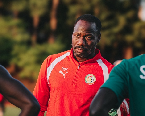 Tanière des Lions : primes, malaise autour de Pape Thiaw et dysfonctionnements… les lourdes révélations de Mansour Loum Tanière des Lions : primes, malaise autour de Pape Thiaw et dysfonctionnements… les lourdes révélations de Mansour Loum