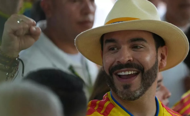 Présidentielle en Colombie : le candidat antisystème Abelardo de la Espriella remporte le second tour