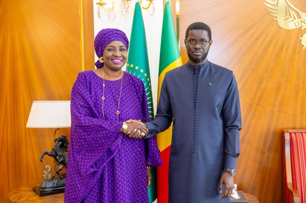 Aminata Touré : « Certains veulent arracher le pouvoir à Bassirou Diomaye Faye »