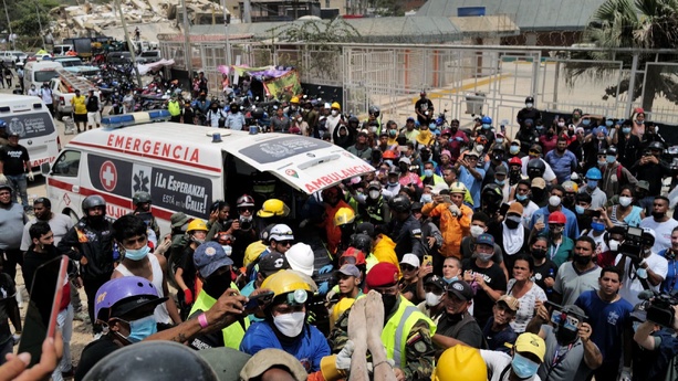 Venezuela : un père et son fils retrouvés vivants quatre jours après le double séisme