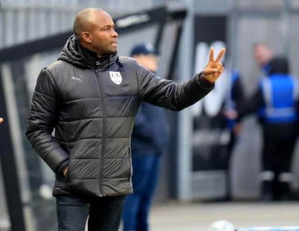 Qui pour succéder à Pape Thiaw ? Youssouph Dabo, Habib Beye et Omar Daf, trois profils qui séduisent déjà les supporters