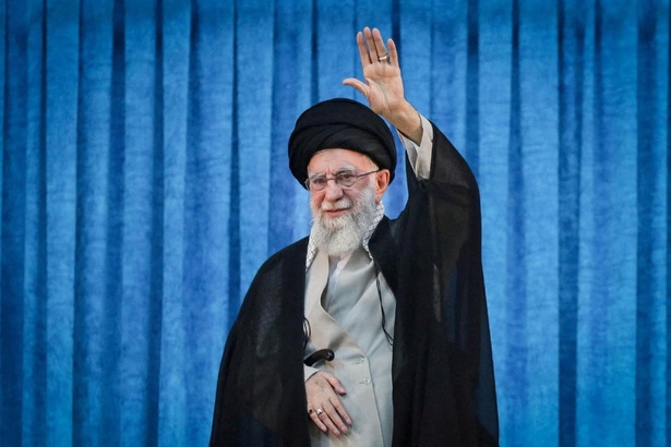 Iran : début des funérailles d'Ali Khamenei sous haute sécurité Iran : début des funérailles d'Ali Khamenei sous haute sécurité