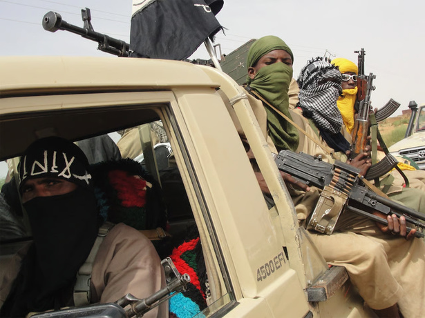 Mali : le FLA et le JNIM lancent une offensive coordonnée contre plusieurs positions militaires Mali : le FLA et le JNIM lancent une offensive coordonnée contre plusieurs positions militaires
