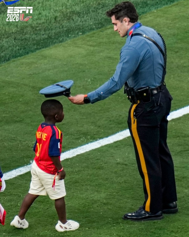 Coupe du monde 2026 : Keyne, le petit frère de Lamine Yamal, fait craquer les supporters Coupe du monde 2026 : Keyne, le petit frère de Lamine Yamal, fait craquer les supporters