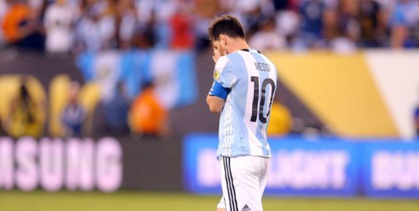 Lionel Messi Annonce Sa Retraite Internationale Après La Nouvelle Finale Perdue En Copa America Lionel Messi Annonce Sa Retraite Internationale Après La Nouvelle Finale Perdue En Copa America