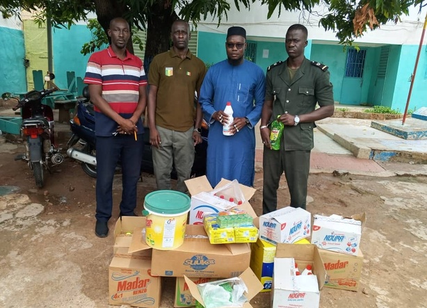 Tambacounda : l'orpailleur Issa Cissokho offre un important don aux détenus de la MAC Tambacounda : l'orpailleur Issa Cissokho offre un important don aux détenus de la MAC