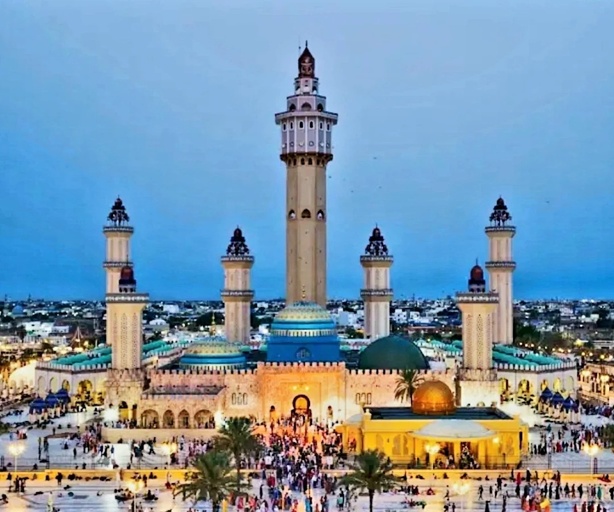 La Grande Mosquée de Touba : genèse, histoire et portée spirituelle La Grande Mosquée de Touba : genèse, histoire et portée spirituelle